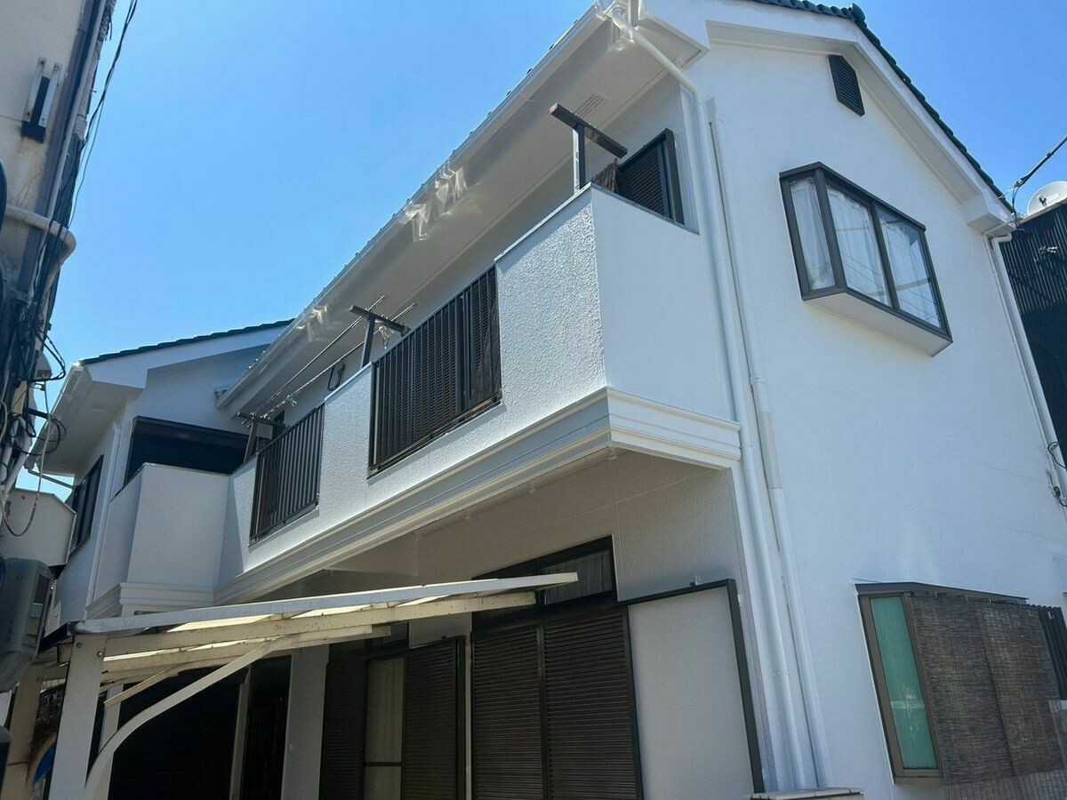 名古屋市西区の外壁塗装 施工後|ペリウィンクルブルーで塗り替え