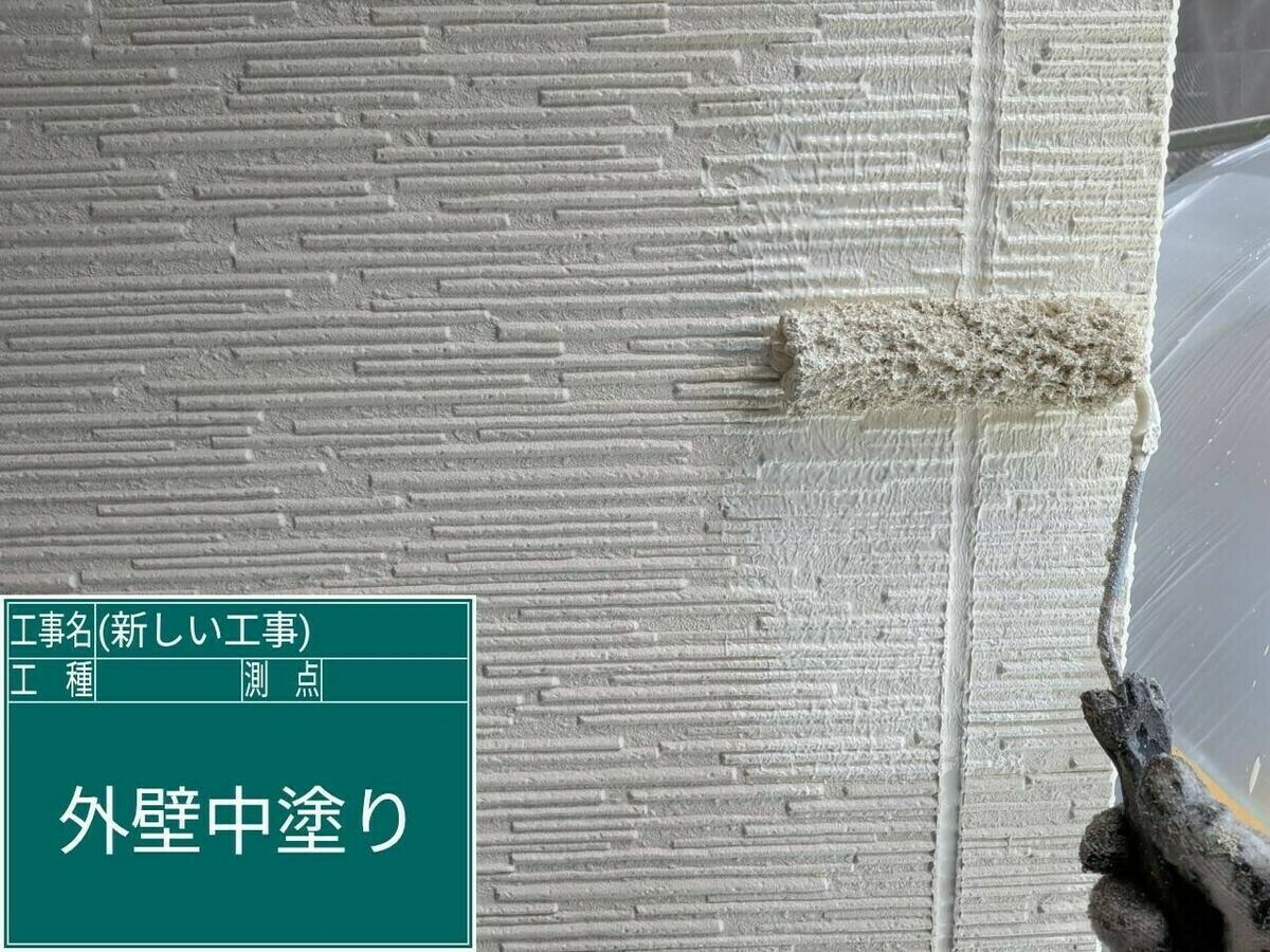 名古屋市中川区 外壁１ の中塗り