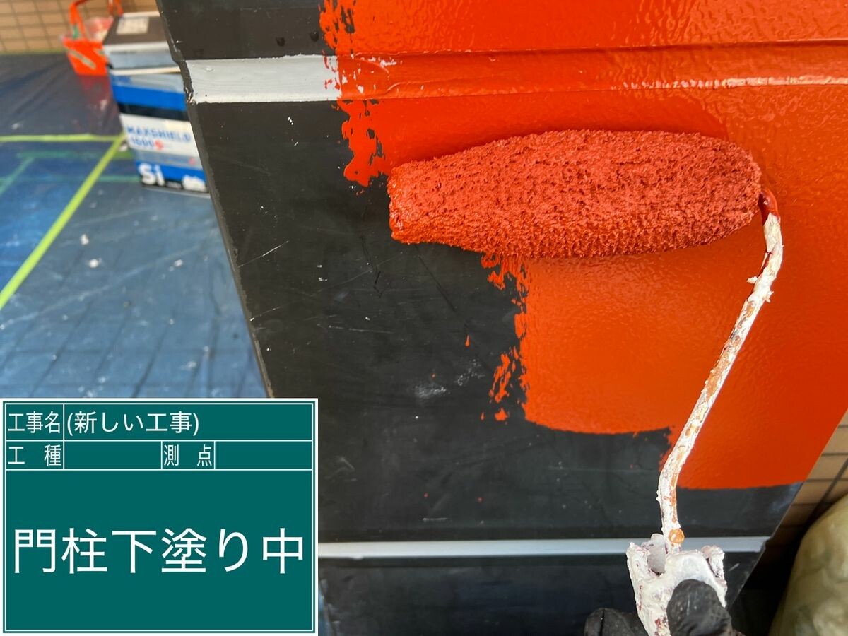 名古屋市緑区 鉄扉・門柱・駐輪場 門柱下塗り
